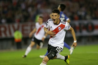 River le ganó a Racing en el último enfrentamiento directo: 3-0 en los octavos de final de la Copa Libertadores 2018; celebra Exequiel Palacios.
