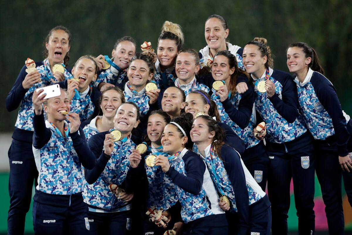 Festejo De Las Leonas.