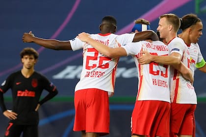 Festejó Leipzig la clasificación a las semifinales de la Champions League, ante Atlético de Madrid
