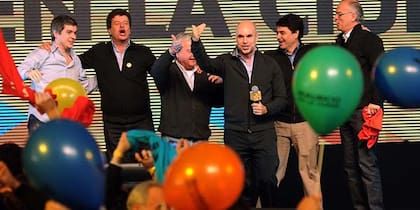 Festejos en el búnker de Pro