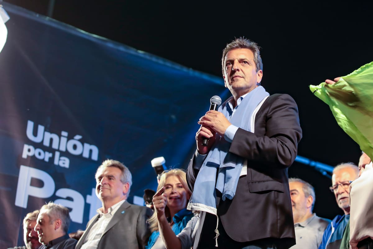 Festejos en el búnker de Unión por la Patria, Sergio Tomás Massa