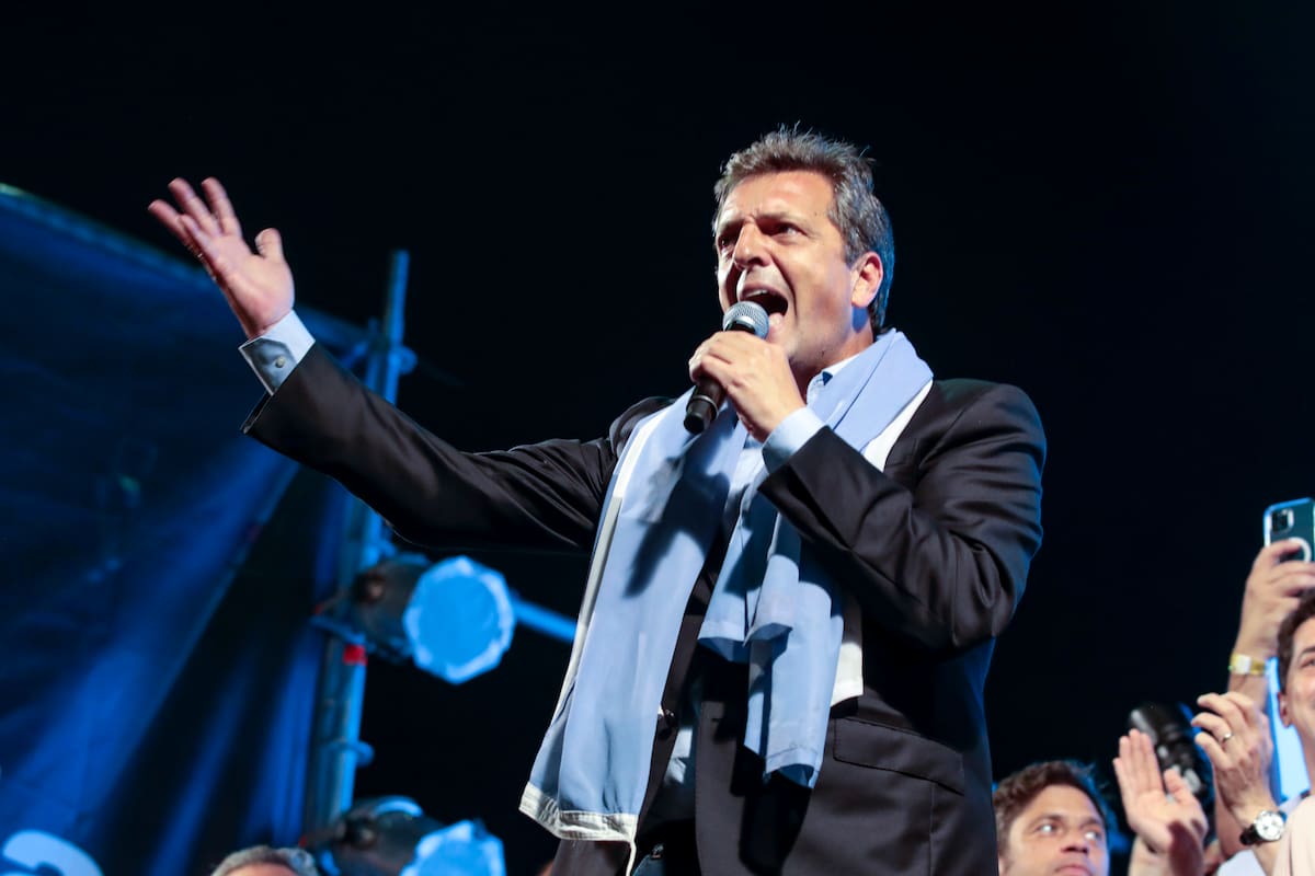 Festejos en el búnker de Unión por la Patria, Sergio Tomás Massa