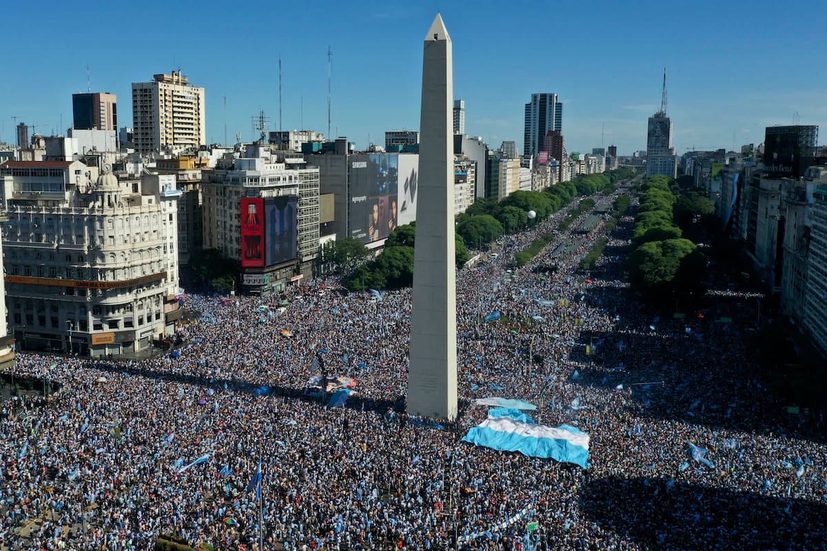 Festejos en el Obelisco por el título en el Mundial de Qatar, el 18 de diciembre de 2022
