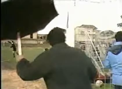 Festejos tras el gol de Maradona en Acerra