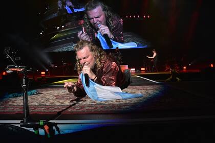 Fher, cantante de Maná, se refirió a los “políticos corruptos de la Argentina” en el segundo show de la banda mexicana en el Movistar Arena