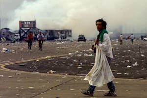 Fiasco total: Woodstock 1999 muestra cómo el ánimo de lucro irracional convirtió en un infierno el sueño hippie