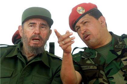 Fidel Castro y Chávez, en 2001