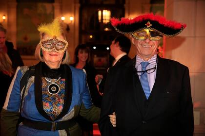 Da Vinci y el Renacimiento inspiraron los trajes de la gala anual de la Asociacón Amigos del Museo Nacional de Bellas Artes
