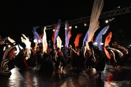 Fiesta de apertura del encuentro teatral en Misiones