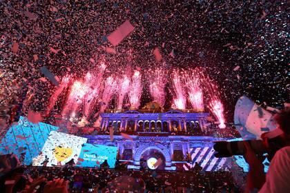 Fiesta en Plaza de Mayo por la asuncion presidencial de Alberto Fernández