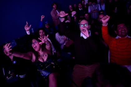 Fiesta libertaria para festejar la confirmación de la condena de Cristina
