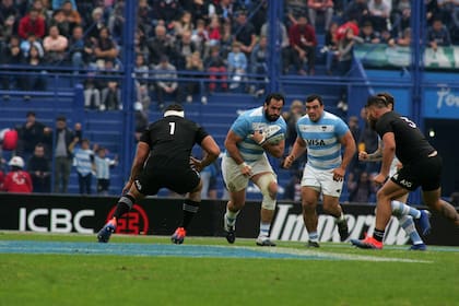Figallo, en acción en el Rugby Championship 2019 ante All Blacks