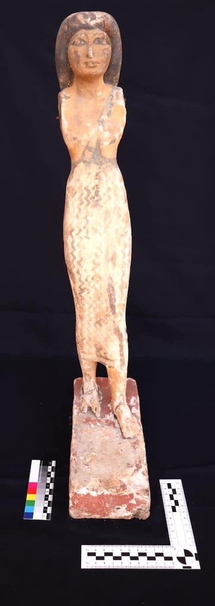 Figura de madera que acompañaba el ataúd de Edy