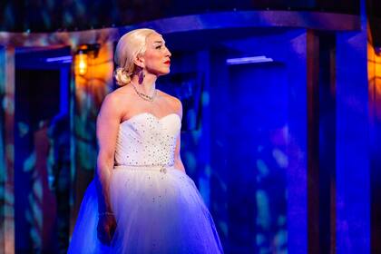 Figuras como Madonna y Elena Roger ya interpretaron a Eva previamente. Y ahora es el turno de Fran Tapia, la chilena que lleva varios años viviendo en Estados Unidos
