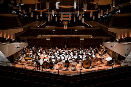 La Filarmónica de Berlín, con Simon Rattle, uno de los platos fuertes del menú de transmisiones
