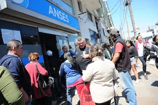 El Gobierno confirmó el bono previsional de noviembre para jubilados y pensionados