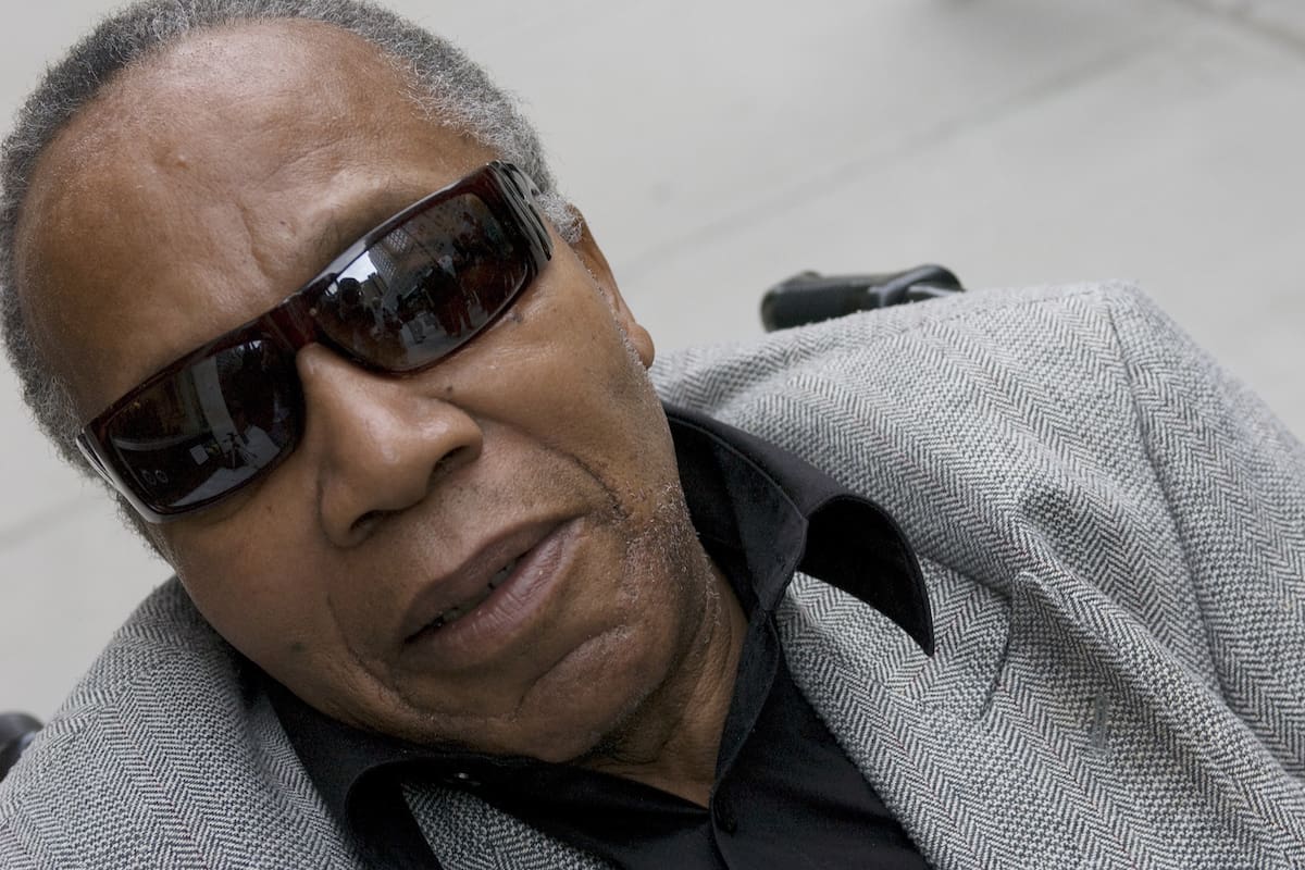 FILE - This Nov. 2, 2007 file photo shows Frank Lucas, the man Denzel Washington portrayed in the film "American Gangster," in New York. The Harlem drug kingpin whose life became the basis for the 2007 movie “American Gangster†has died. Frank Lucas was 88. His nephew Aldwan Lassiter c