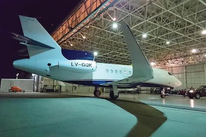 Filiberti y Juana emprendieron la vuelta en el avión del millonario, un Falcon 900EX fabricado en 2004, propiedad del empresario en sociedad con Nicolás Caputo, Alejandro McFarlane y Orly Terranova