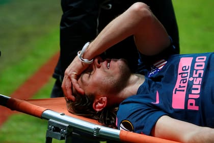 Filipe Luis, de Atlético de Madrid, sufre camino al Mundial Rusia 2018