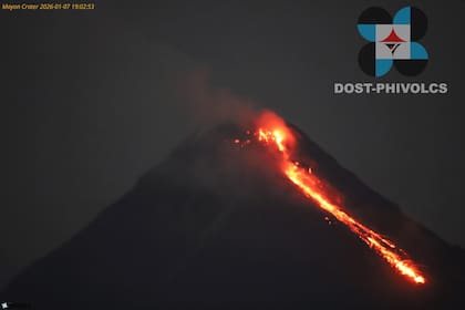 Filipinas evacúa a 3000 habitantes tras actividad volcánica