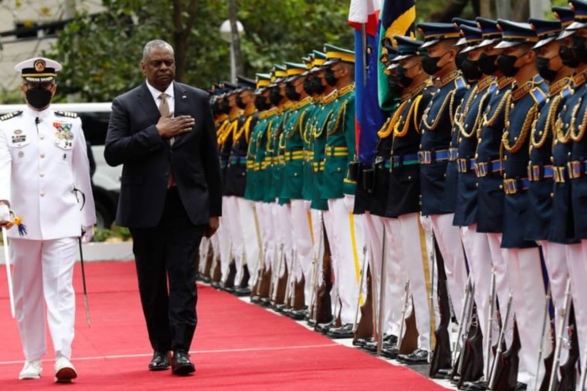 Filipinas limita con dos de los mayores focos de tensión en la zona: Taiwán y el Mar de la China Meridional.