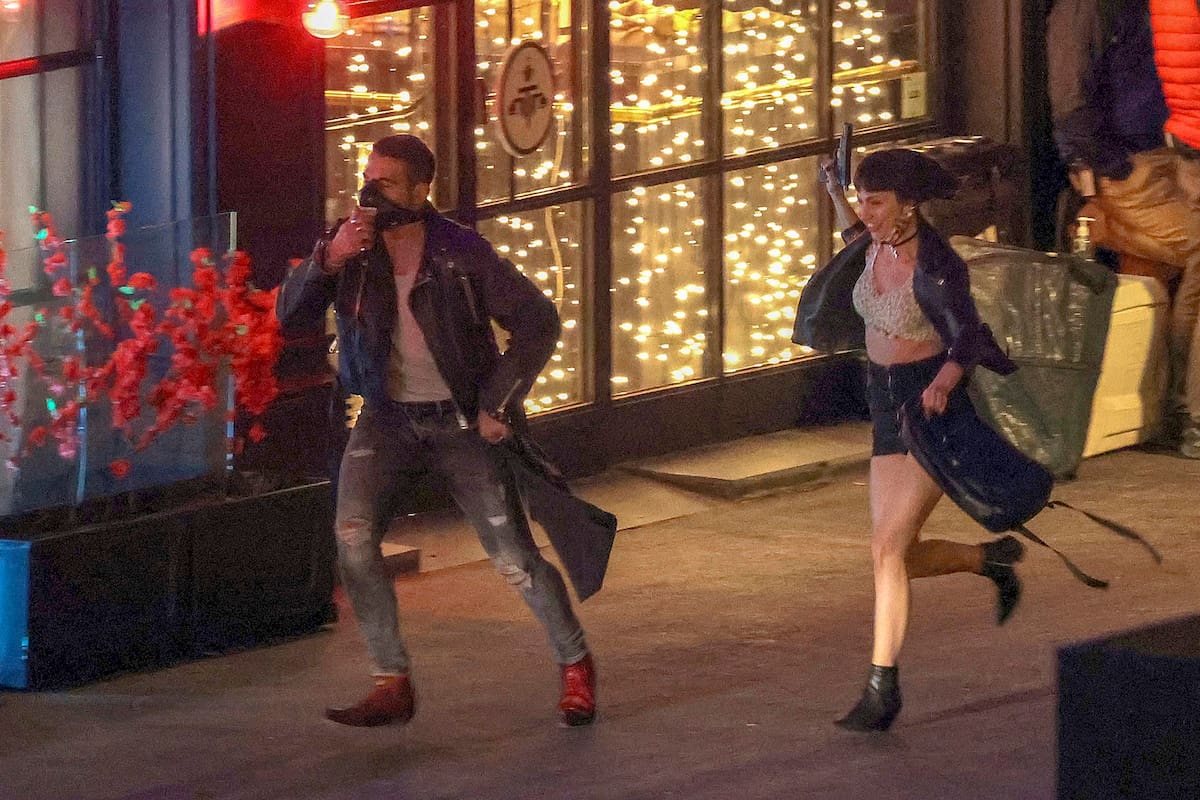 Filmación de La Casas de Papel temporada 5. Ursula Corbero y Miguel Angel Silvestre se Besan en el set de La Casa de Papel