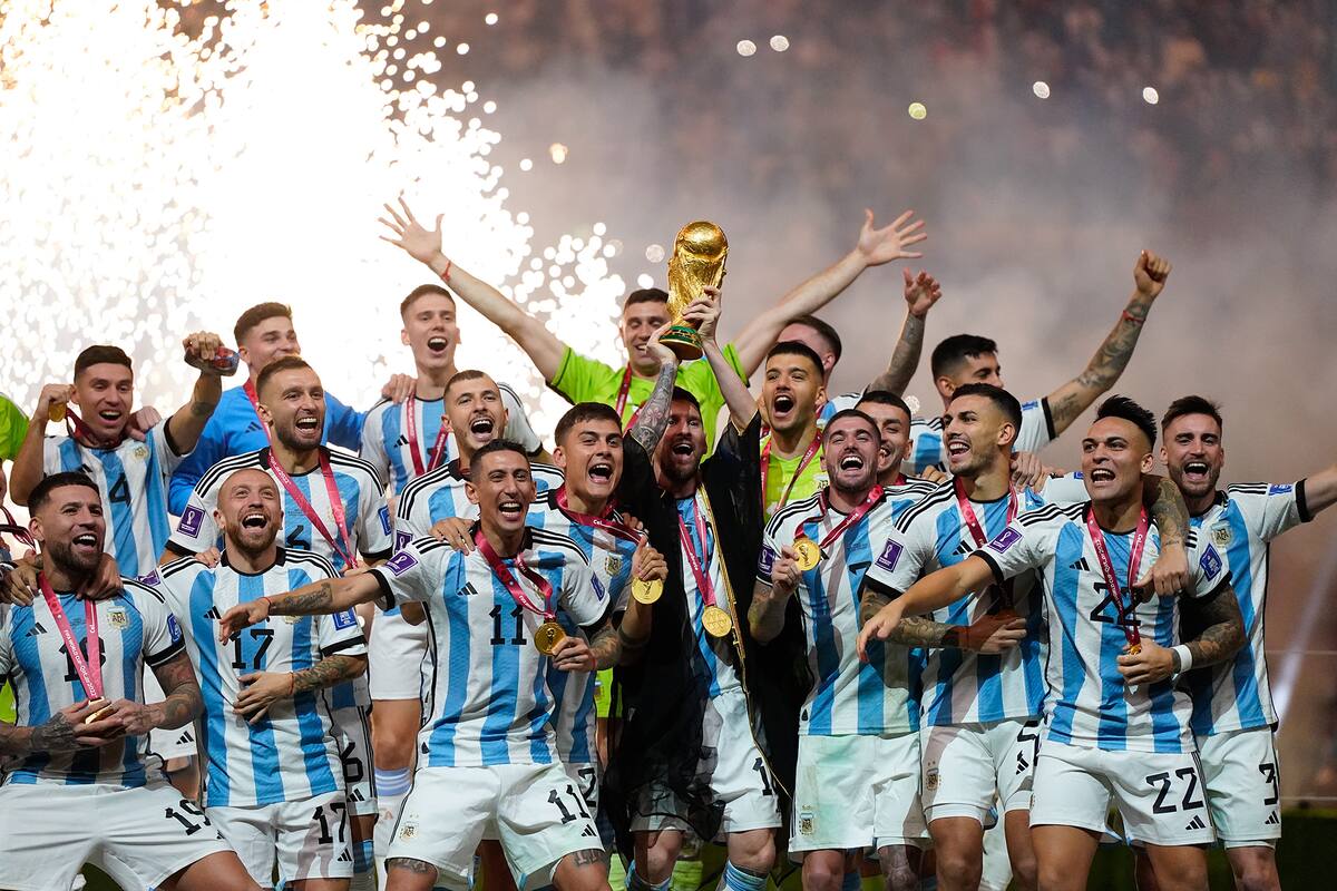 Final de la copa del mundo Qatar 2022
Argentina vs Francia
Argentina Campeón
Lionel Messi