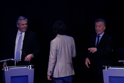 Fernández y Macri, pura gestualidad