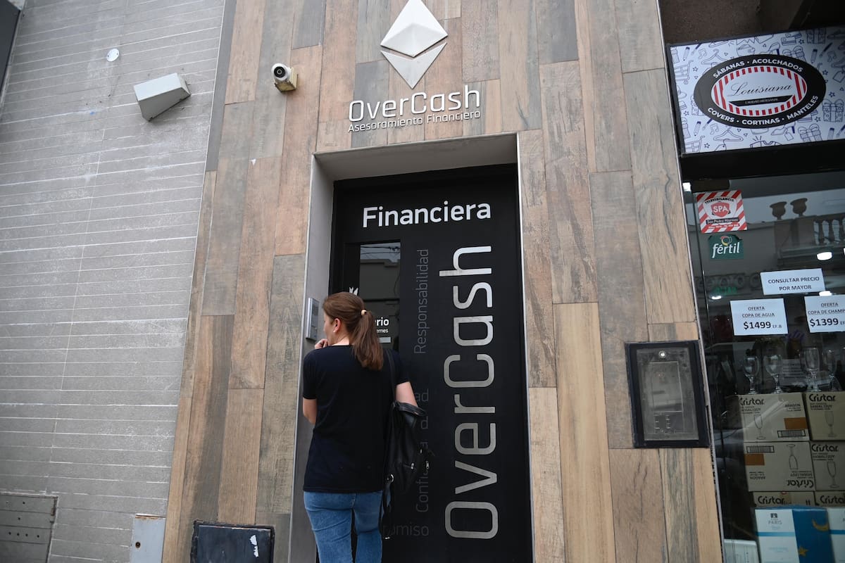 Financiera Overcash , no atienden a nadie, la gente toca timbre y no hay respuesta