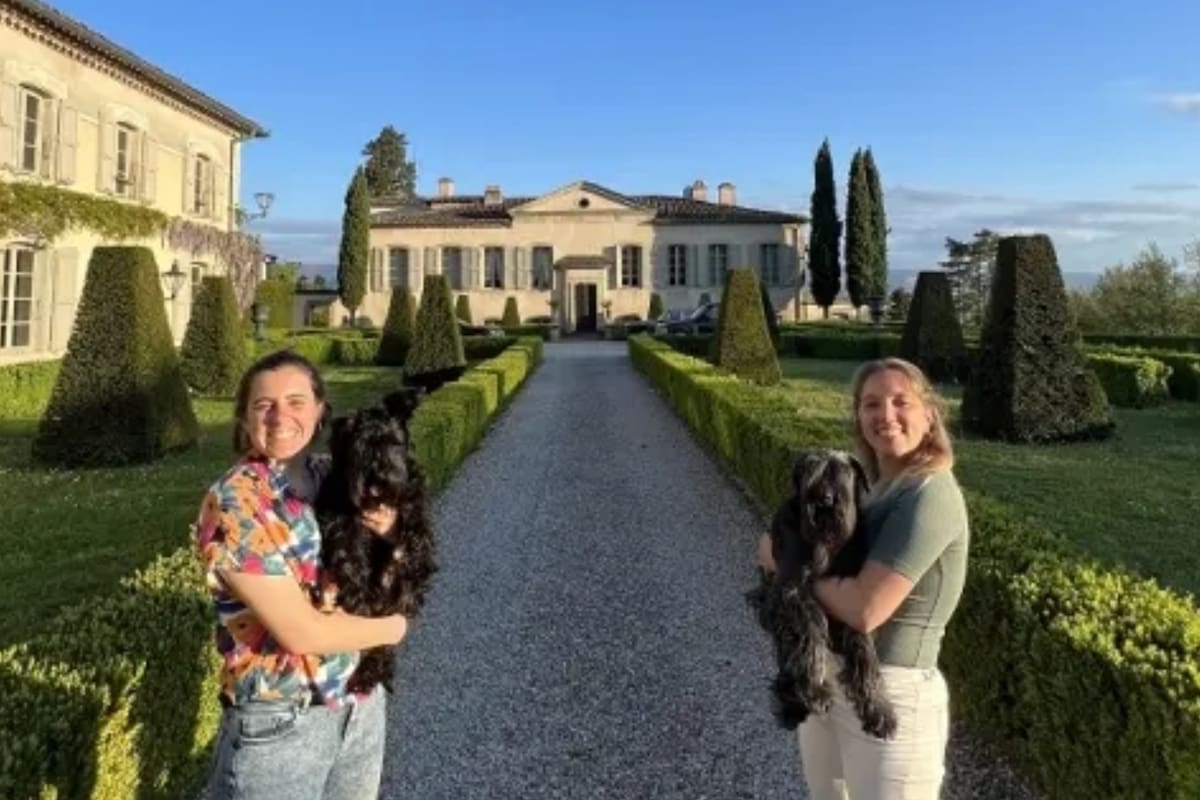 Fio y Ania tienen 31 años y decidieron abandonar su Uruguay natal a finales de 2021 para conocer nuevos lugares