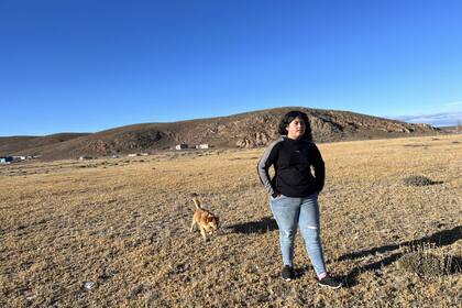 Fiore sale a caminar todos los días con sus perros y les cuenta sus problemas