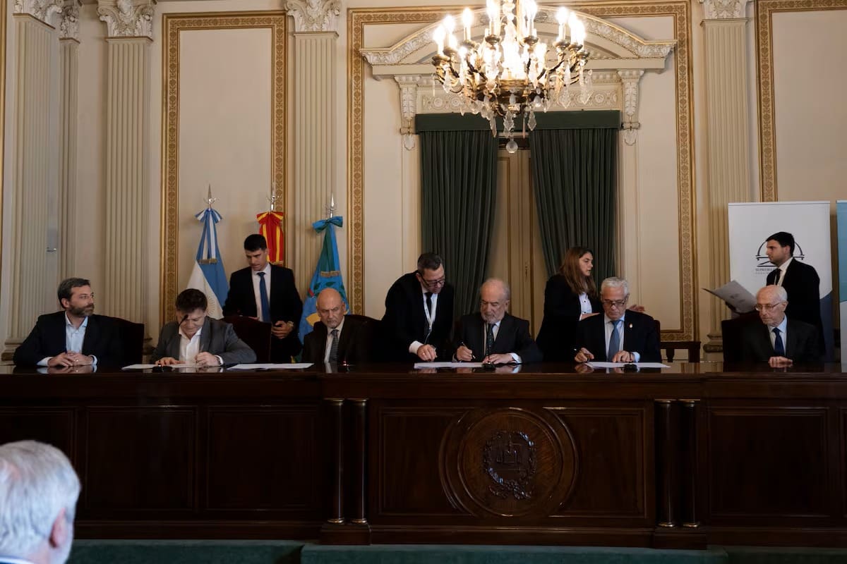 Firma de la Declaración de La Plata, por la que se crea la Red Iberoamericana de Lenguaje Claro y Accesible
