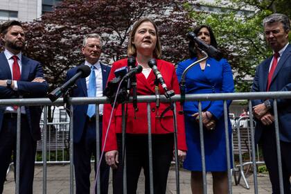 Fiscal general de Iowa acusa a jefe policial de desalentar el cumplimiento de ley de inmigración