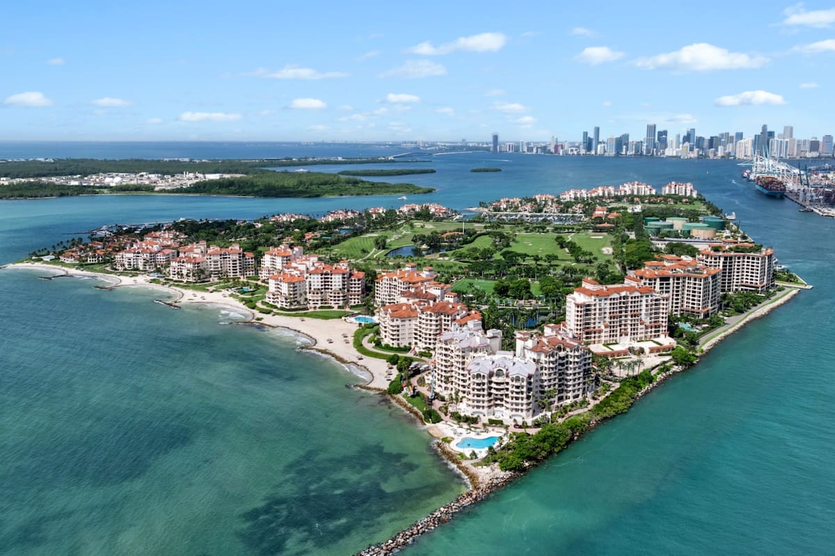 Fisher Island, en Miami Beach, se alzó con el primer puesto del país en este 2025, según el análisis de PropertyShark