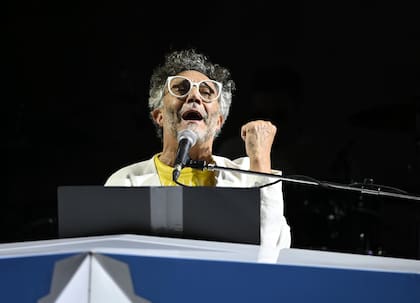 Fito Páez en su show en el Monumento a la Bandera de Rosario
