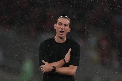 Flamengo despide al técnico Filipe Luis inmediatamente después de ganar 8-0