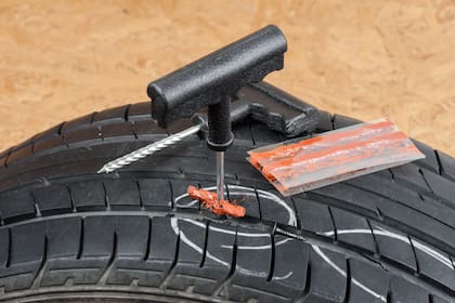 Cómo reparar un neumático