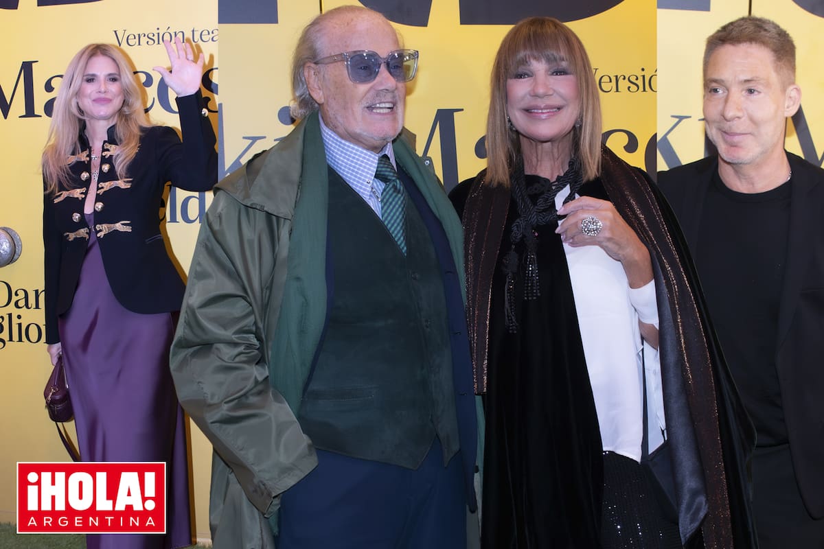Flavia Palmiero, Gino Bogani, Mora Furtado y Adrián Suar dijeron presente en el teatro Metropolitan