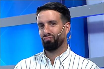 Flavio Azzaro miró a cámara en Crónica TV y apuntó sin filtro contra Pampita