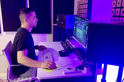 Flavio, en su espacio de trabajo.