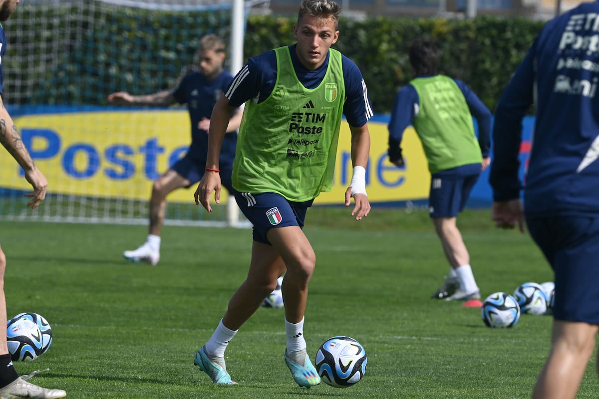 FLORENCE, ITALY - MARCH 22: Mateo Retegui of Italy in action during an Italy training session at Centro Tecnico Federale di Coverciano on March 22, 2023 in Florence, Italy. (Photo by Claudio Villa/Getty Images)