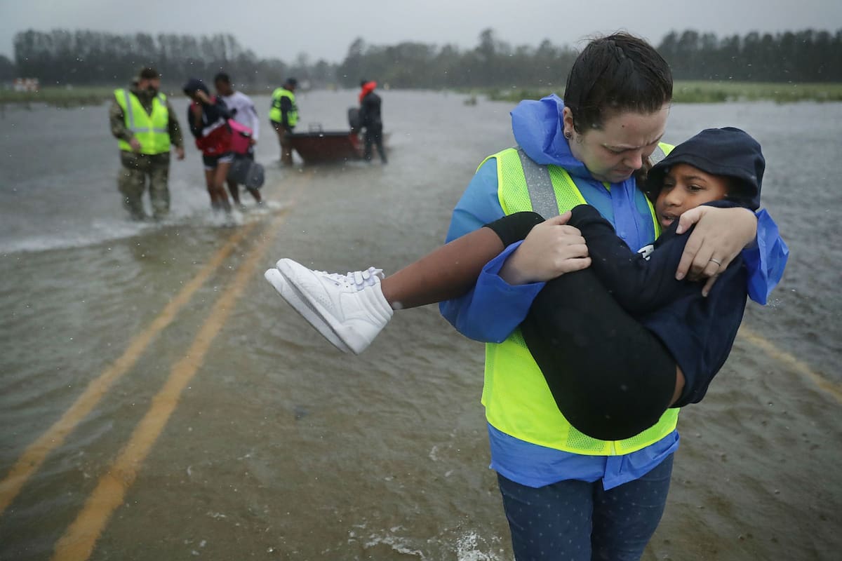 Florence ya descargó 60 centímetros de agua en algunas localidades y podría superar el metro en los próximos días