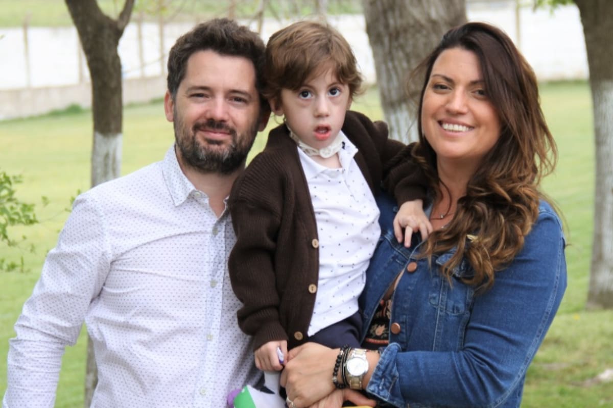 Florencia, Alejandro y Milo tras haber superado los peores años.