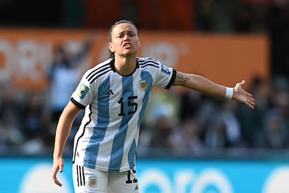 Florencia Bonsegundo es una de las voces de mando de la selección argentina; juega su segundo Mundial con la albiceleste