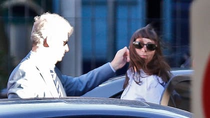 Florencia Kirchner y el abogado Carlos Beraldi