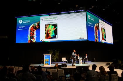 Florencia Moresco, de Aapresid, presentó la charla de carbono