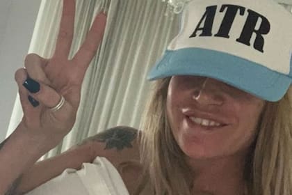 Florencia Peña celebró el Día de la Lealtad con una foto hot