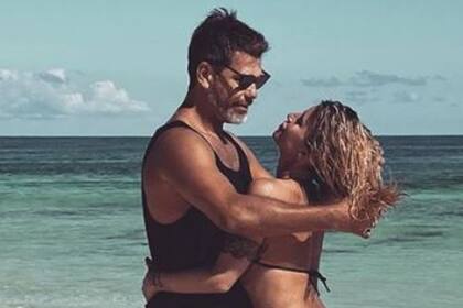 Florencia Peña utiliza su cuenta personal de Instagram para compartir cada episodio que vive desde México con su pareja, Ramiro Ponce de León.