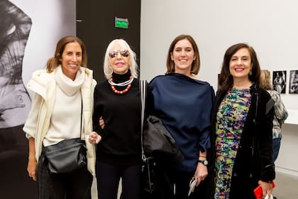 Florencia Perotti, Marta Minujín, Victoria Noorthoorn y Andrea Giunta