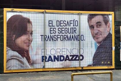 Florencio Randazzo lanzó su campaña de carteles junto a Cristina Kirchner